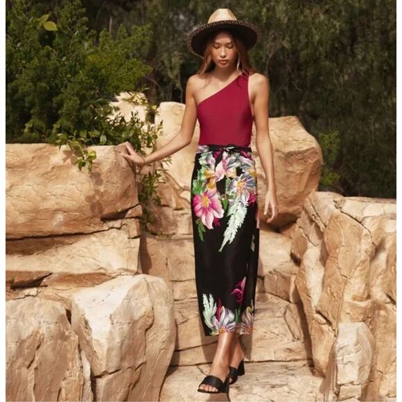 Walter Baker Other - NEW WALTER BAKER Floral Sarong Magnolia One Size Floral Swim Coverup